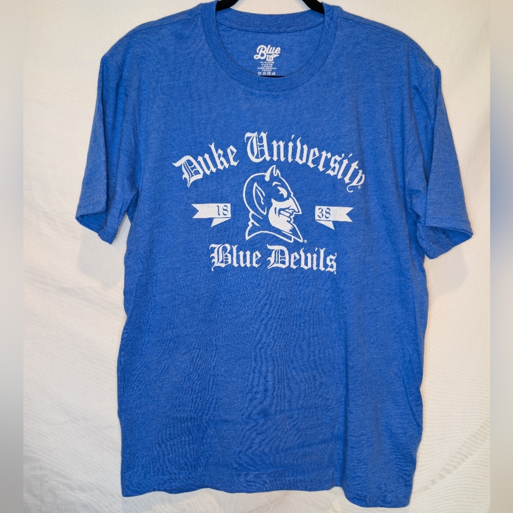 📘 Duke University Blue Devils Graphic Tee – Size XL | Blue84